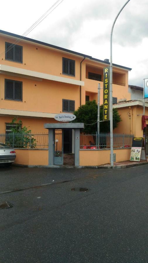 B&B Madau Samugheo Exteriör bild